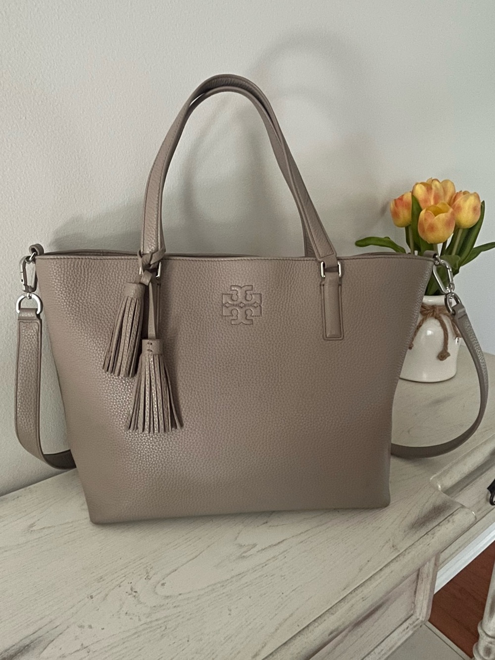 Tory Burch Thea Tote Pebble Leather Hobo Bag Taupe French Grey Tan Large